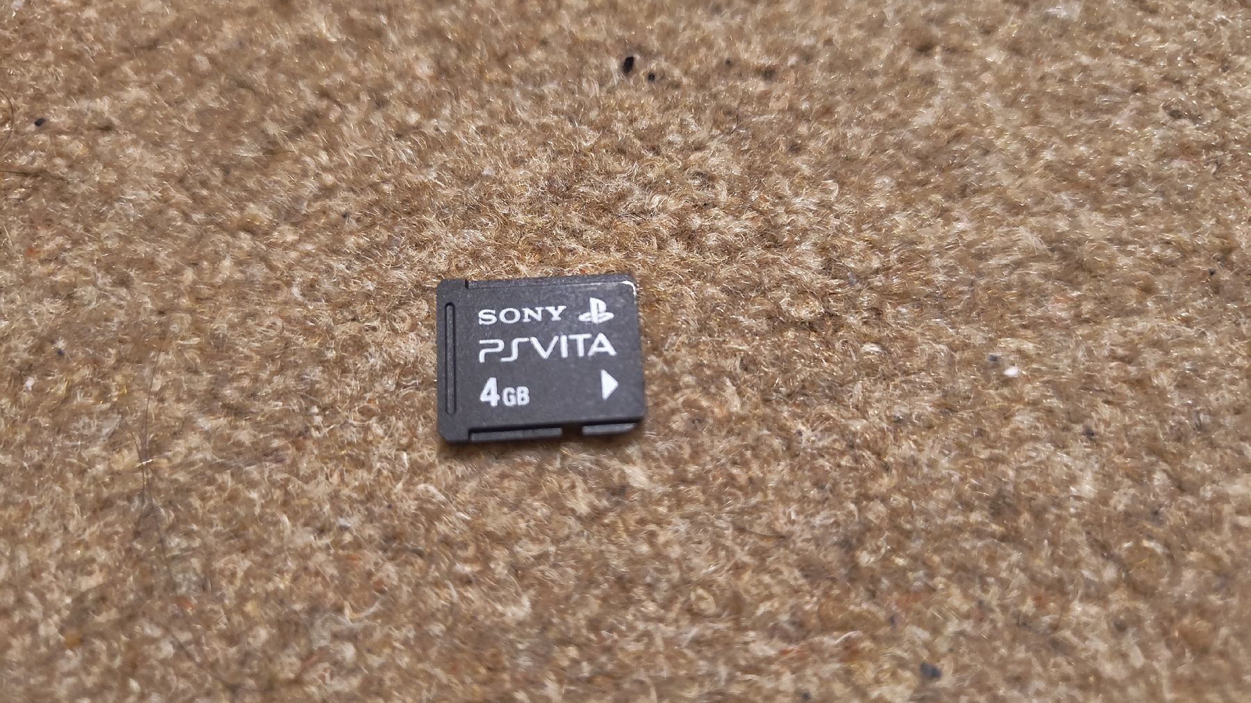 Sony Memory Units & Memory Cards: Sony PS Vita Memory Card 4GB – Gebraucht aus Glattbrugg von har_jgc7