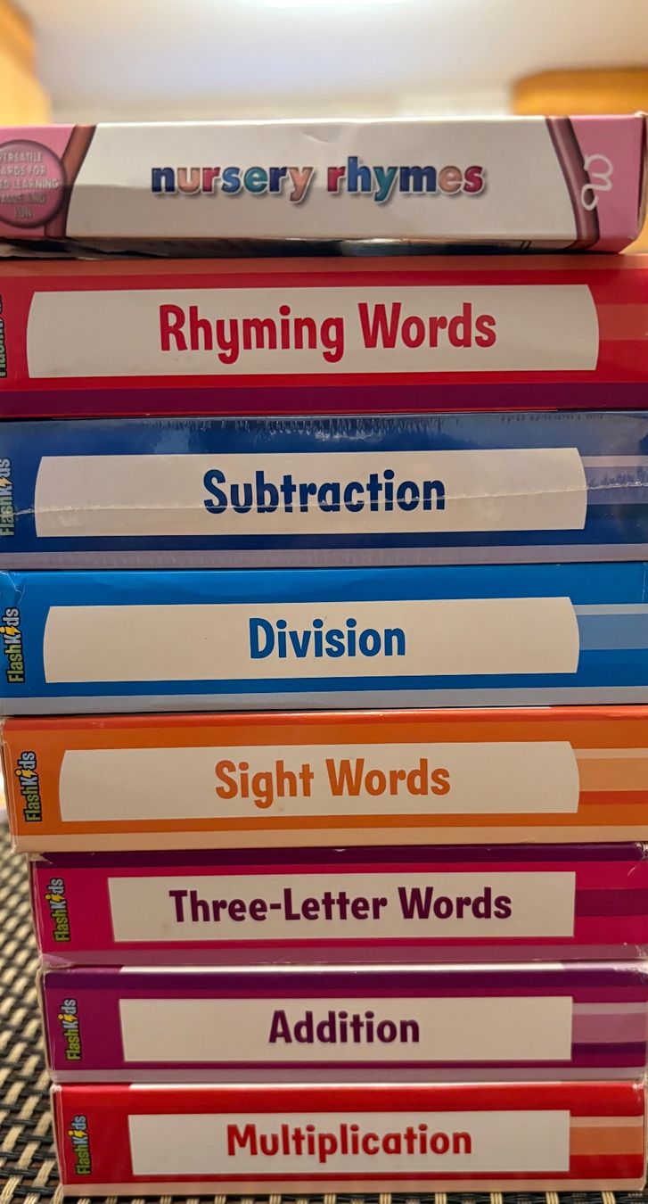 Libri: Flash cards for kids - English and Maths – Usato da Adliswil venduto da vinchaudhary