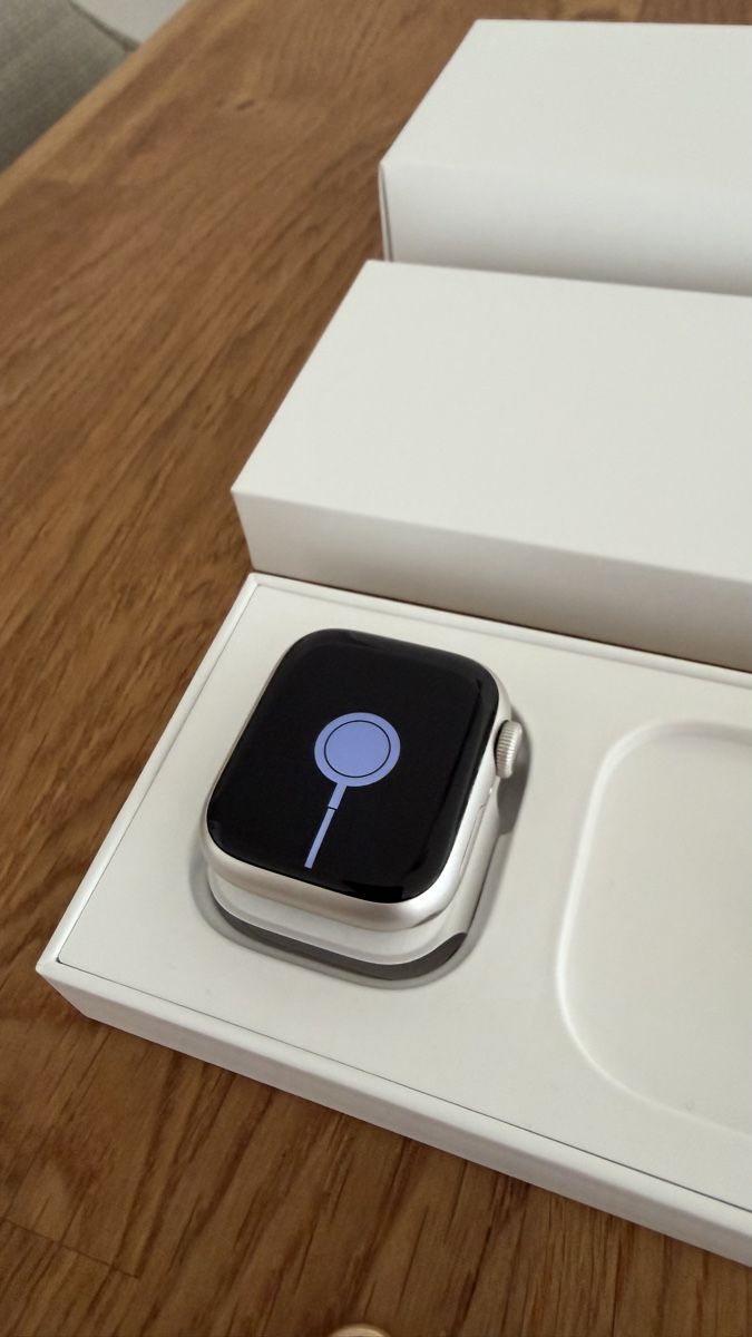 Apple Smartwatch: Apple Watch Series 7 41mm Aluminium Silver – Neu (gemäss Beschreibung) aus Dietikon von laura.p08 3