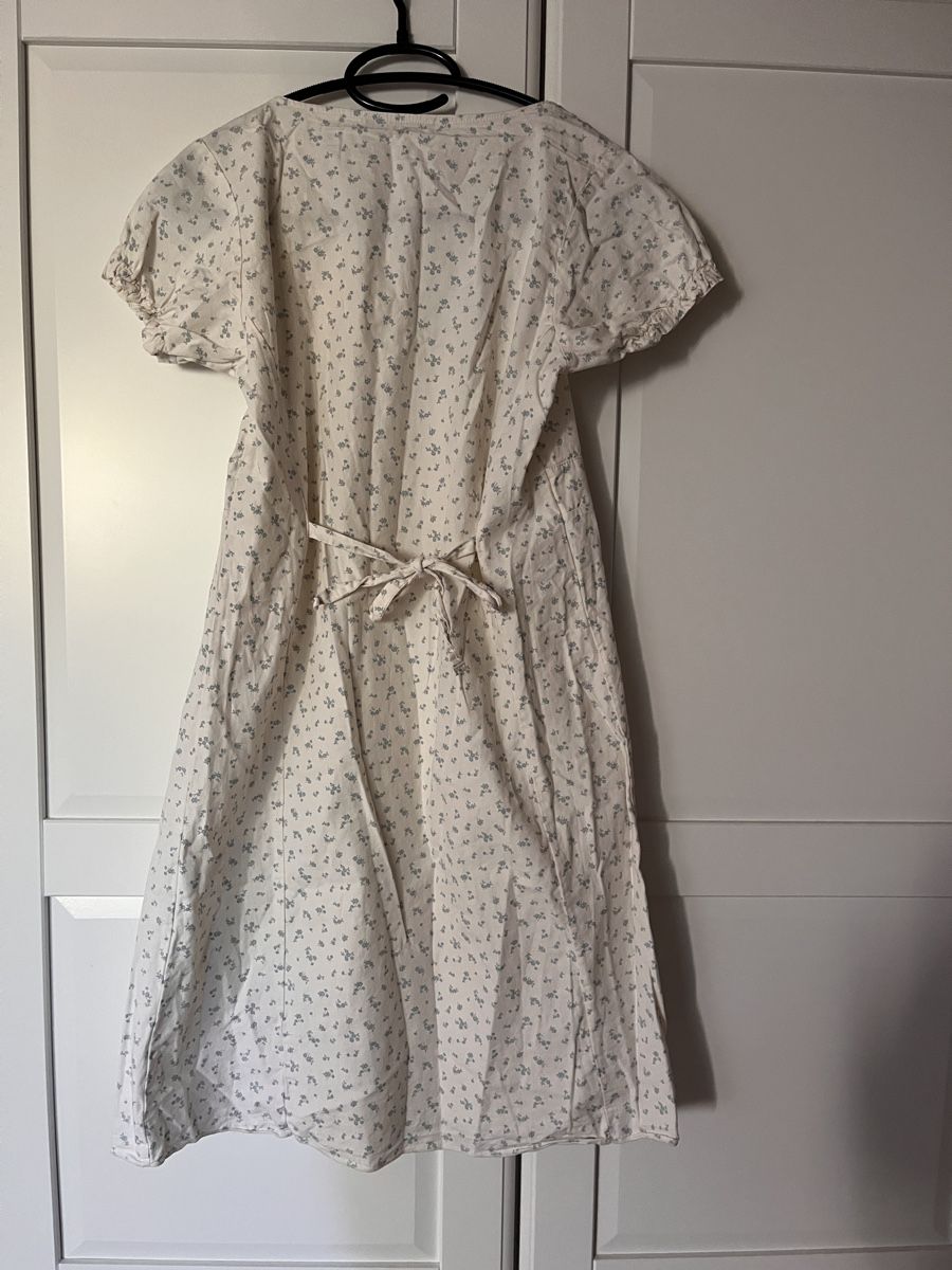 Brandy Melville Kleider: Sommerkleid mit Blumenmuster Brandy Melville – Gebraucht aus Hermetschwil-Staff von val_tq86 1