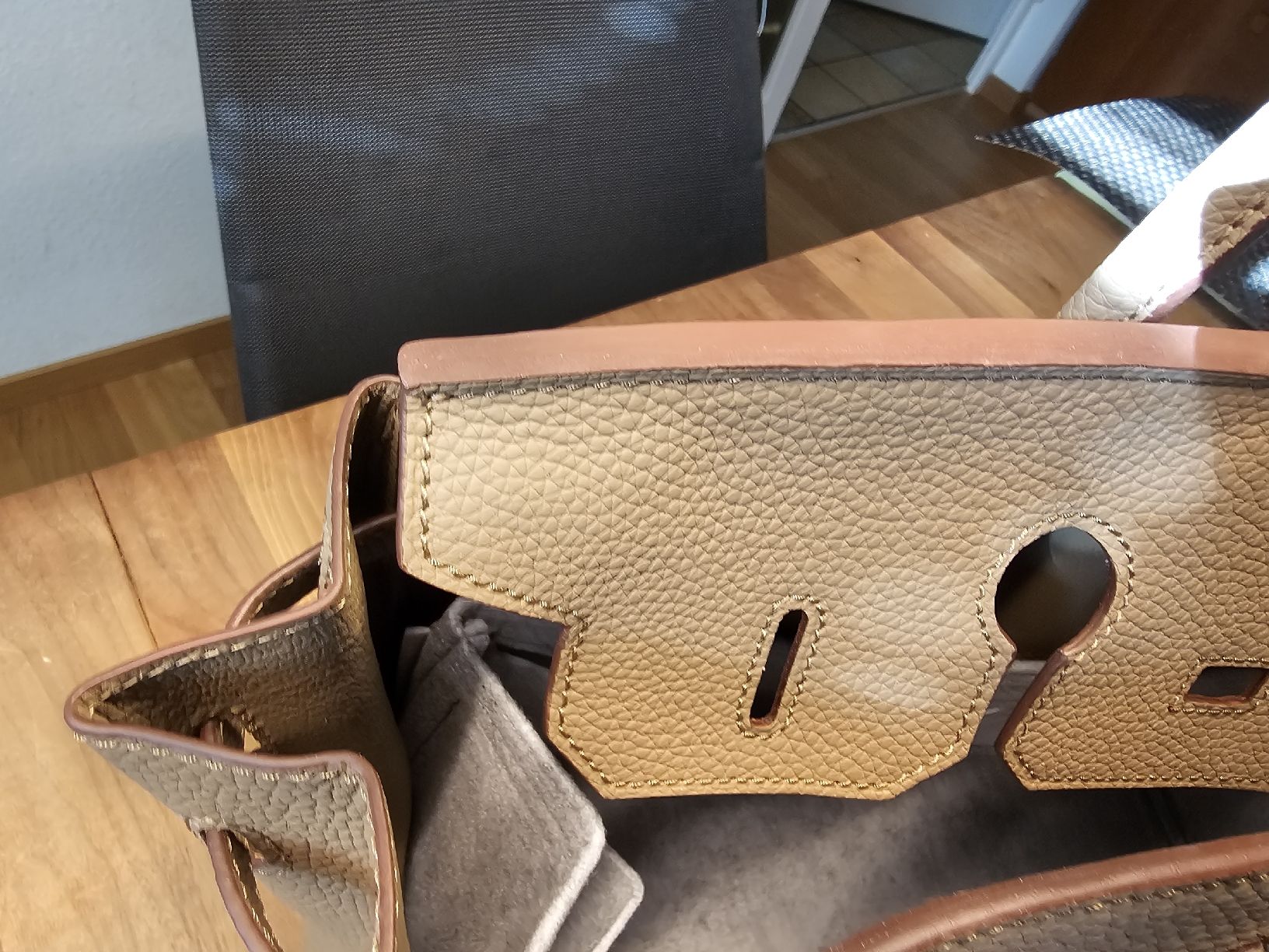 Taschen: Ledertasche 35cm – Neu (gemäss Beschreibung) aus Oberwil BL von 007re 8