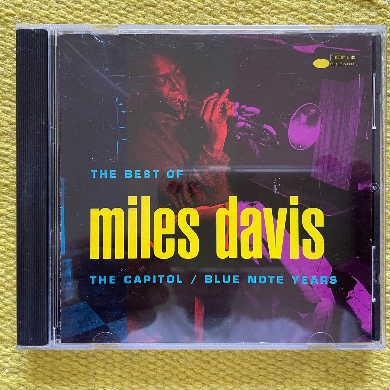CDs: MILES DAVIS-THE BEST OF – Gebraucht aus Rorschacherberg von CD-Roli