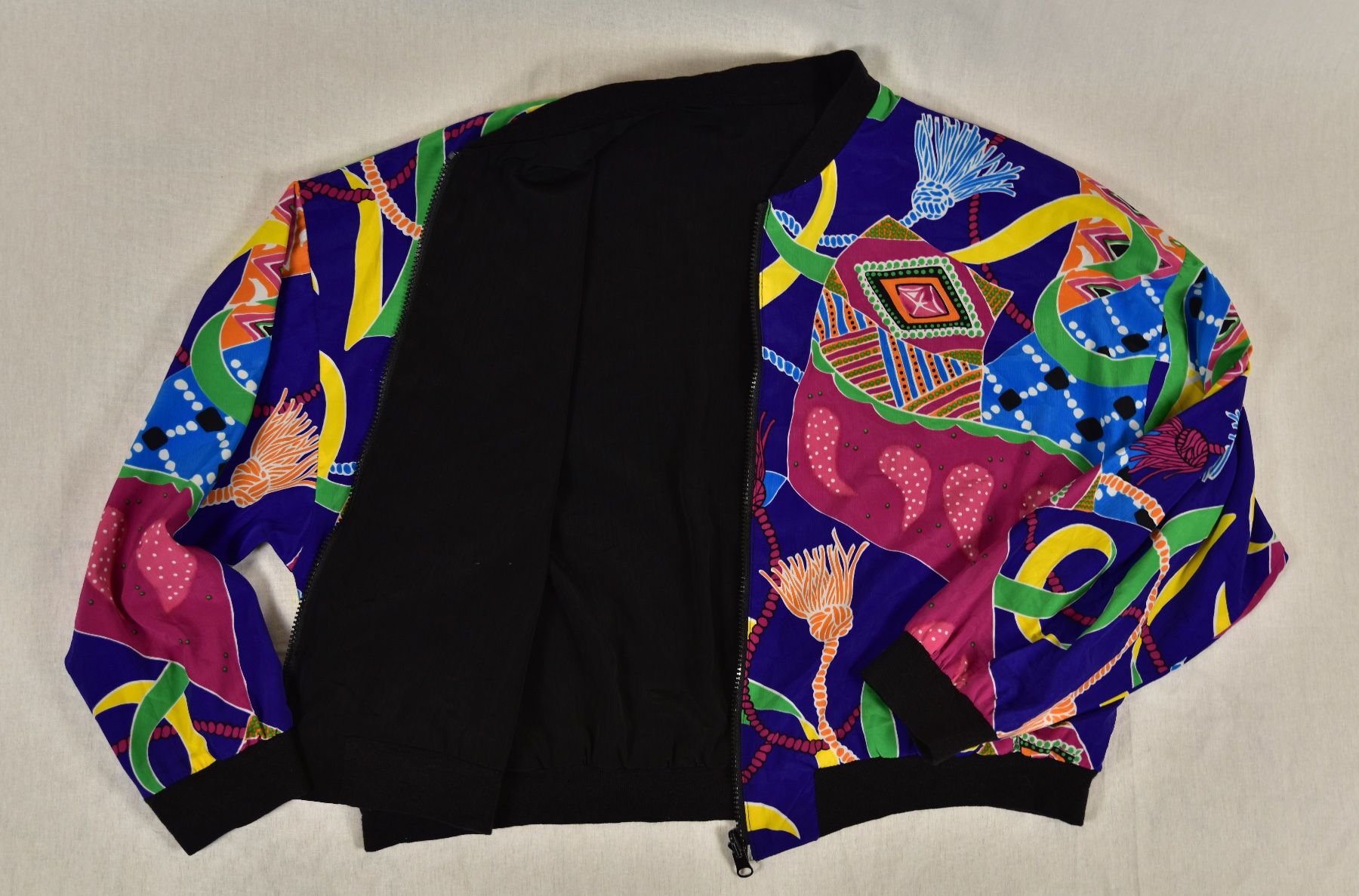 Giacche: Oversized Vintage Bomber – Multicolour Edition – Usato da Luzern venduto da eli_b9zg 3