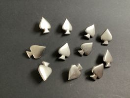 11 Zierknöpfe aus Kunststoff, schaufelförmig, silber, gross