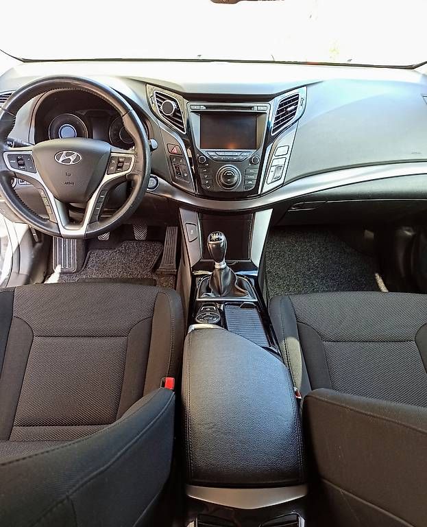 Autos: Hyundai i40 – Gebraucht aus Horw von salmantino10 3