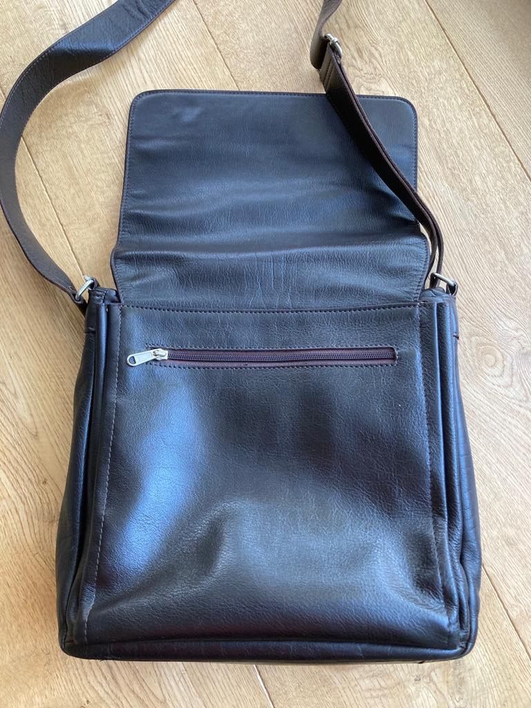 Borse: Leder Tasche – Usato da Ittigen venduto da 132465 3