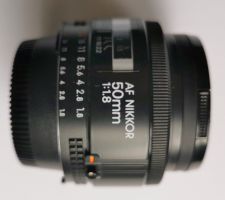 Nikkor AF 50mm 1:1,8 mit UV-Filter
