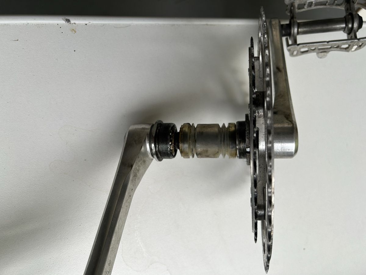 Pièces détachées: kurbel komplet mit trettlager – D'occasion à Egerkingen par G1970B 4