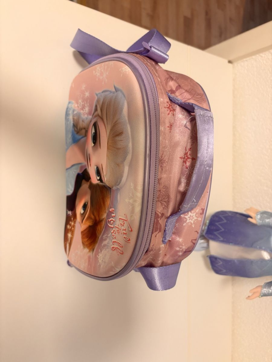 Disney Giocattoli: Frozen Elsa Puppe & Lunchbox - Das perfekte Geschenk! – Nuovo (secondo la descrizione) da Steffisburg venduto da TelmaG 4