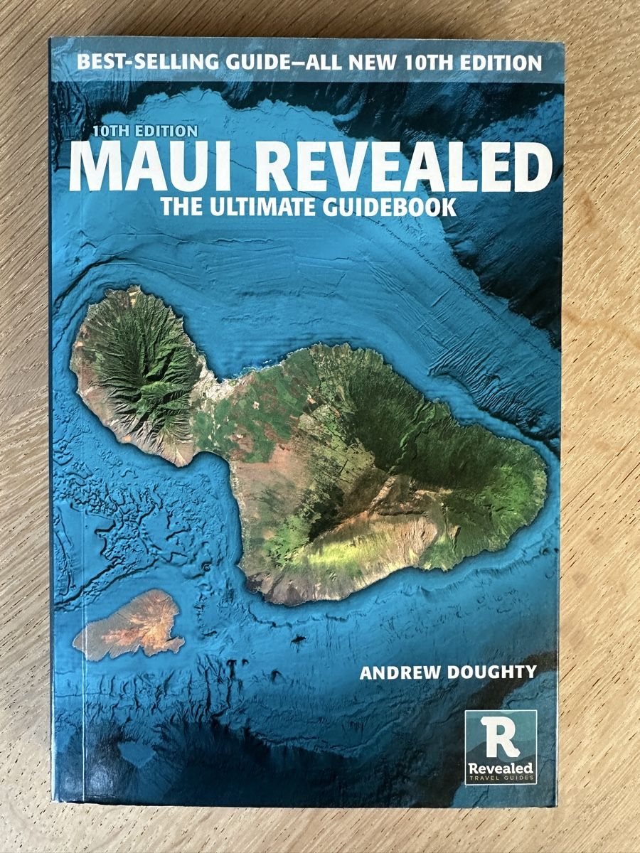 Libri: Maui Revealed: The Ultimate Guidebook, 10th Edition Book – Nuovo e nell'imballaggio originale da Zürich venduto da and_hwf7