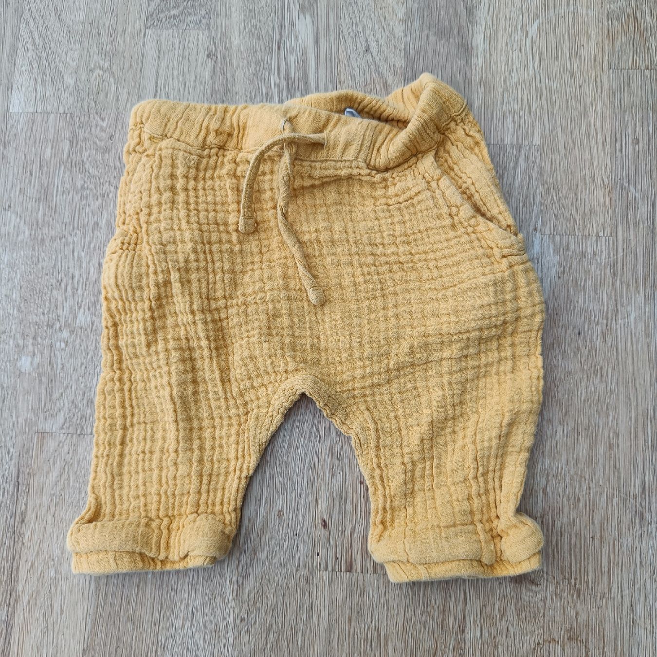 Hosen: Hose Muselin Grösse 62 – Gebraucht aus Jaberg von urig17.