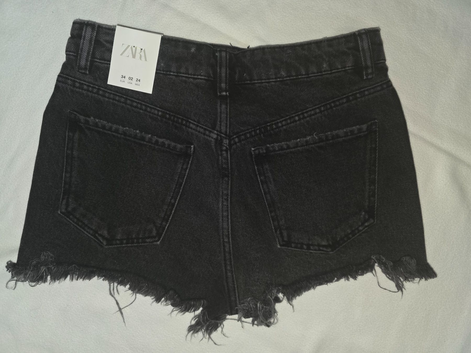 Zara Pantaloni: Zara Shorts Gr 34 NEU – Nuovo e nell'imballaggio originale da Effretikon venduto da gonzzi 1