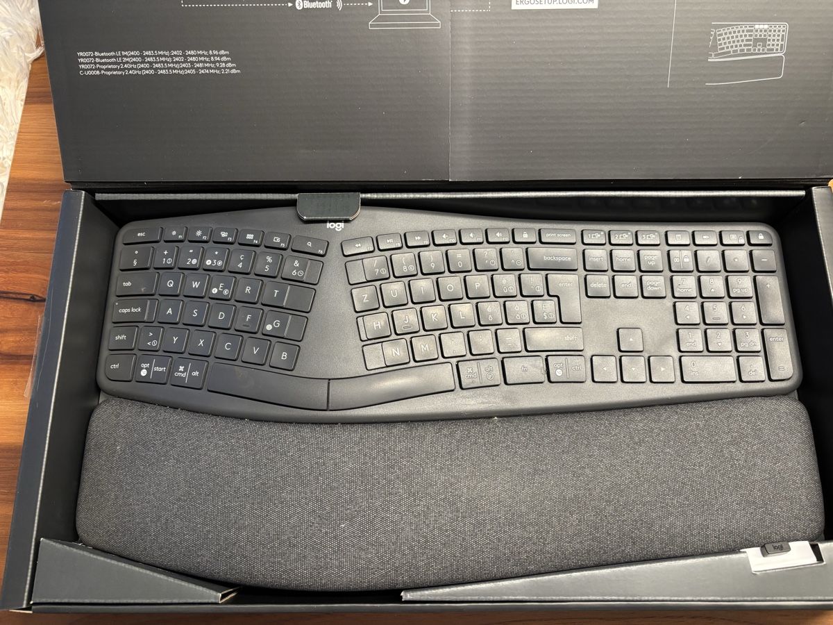Logitech Tastiere: Logitech ERGO K860 Tastatur, kabellos – Usato da Zürich venduto da matt.messerli 1