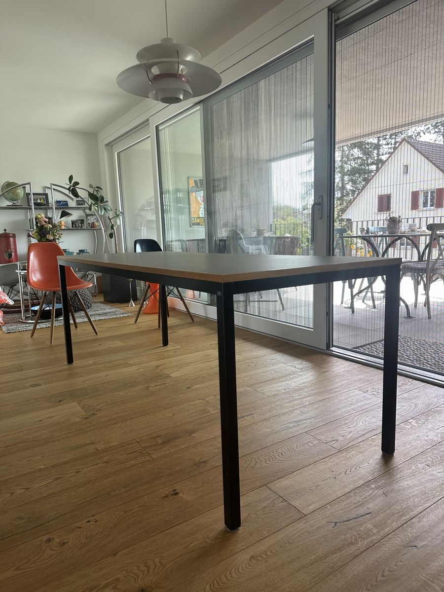 Embru Tavoli: Embru Esszimmer Tisch – Usato da Wiesendangen venduto da kavdivision01 2