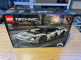 Lego Technic 42214 - Lamborghini Revuelto NEU & OVP