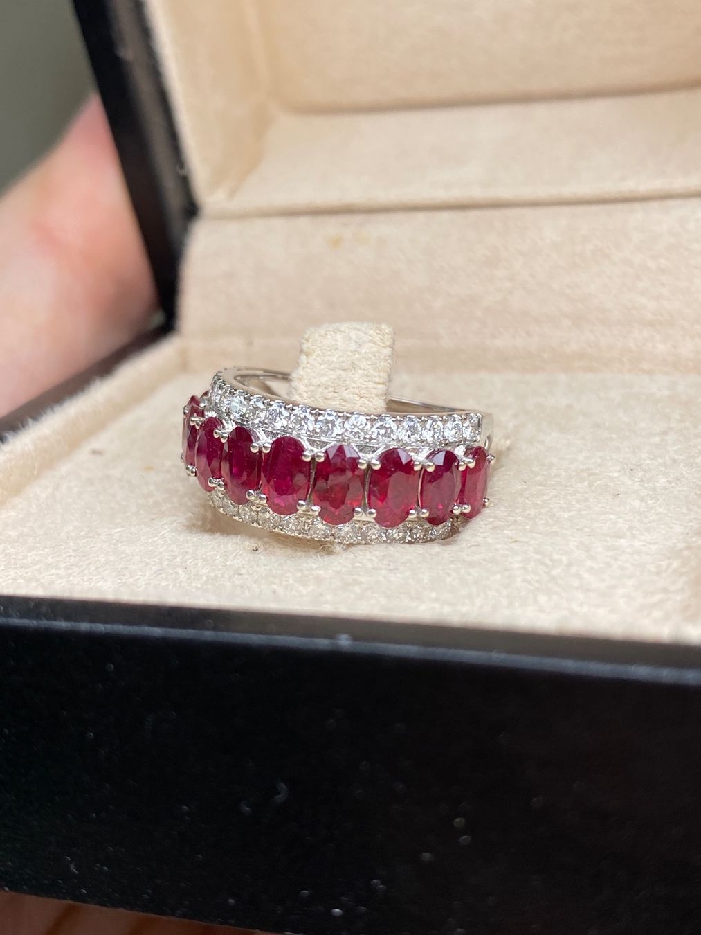 Anelli: Einzigartiger Rubin Ring/18k/Diamanten – Nuovo e nell'imballaggio originale da Sarnen venduto da Yingsperlen1 2