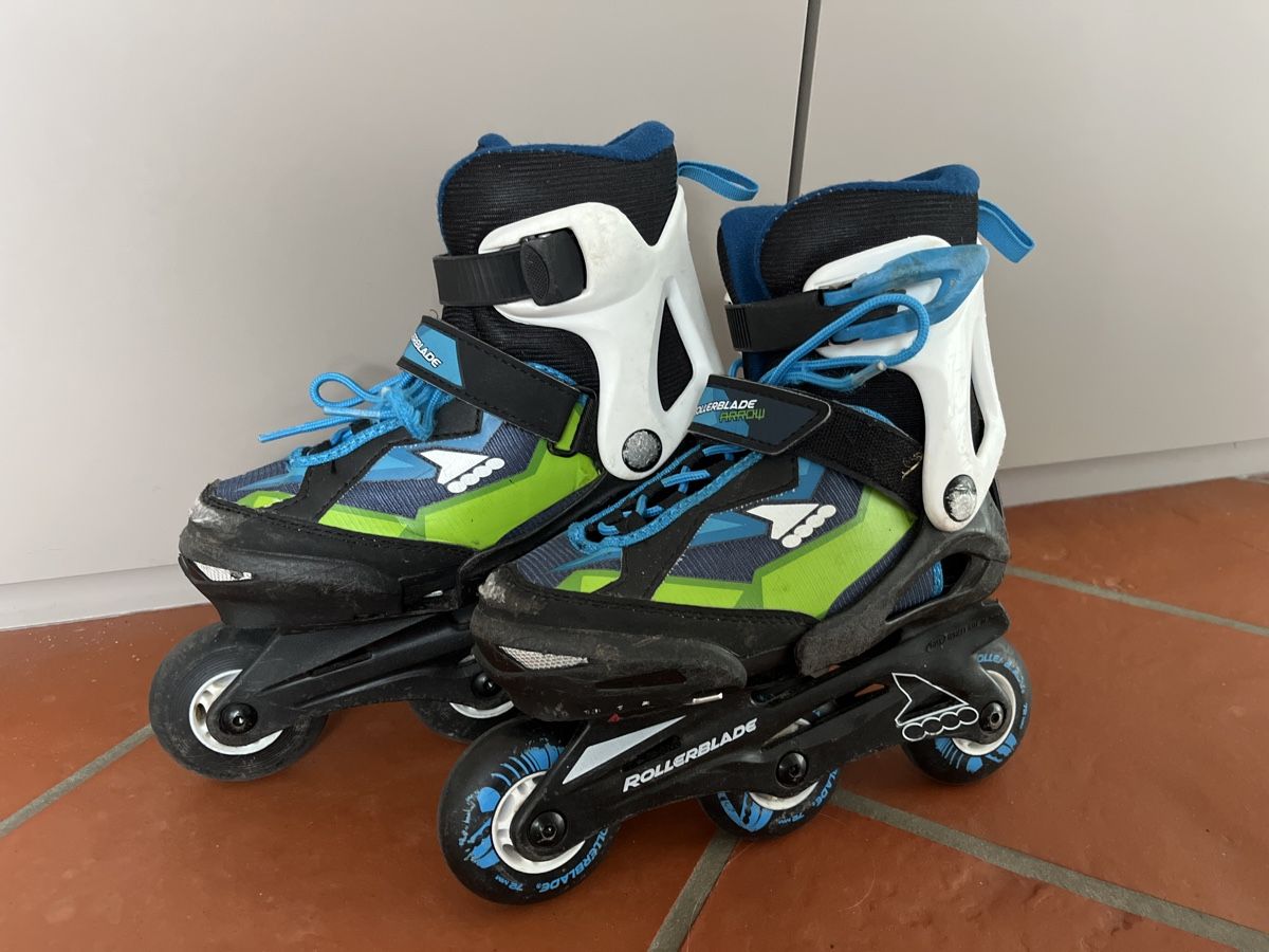 Inline-Skating & Rollschuhe: Rollerblade Inlineskates Gr. 29-34, verstellbar – Gebraucht aus Gutenswil von