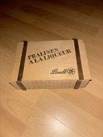 Ancienne Boîte Lindt en bois  "Pralines au Liqueur"