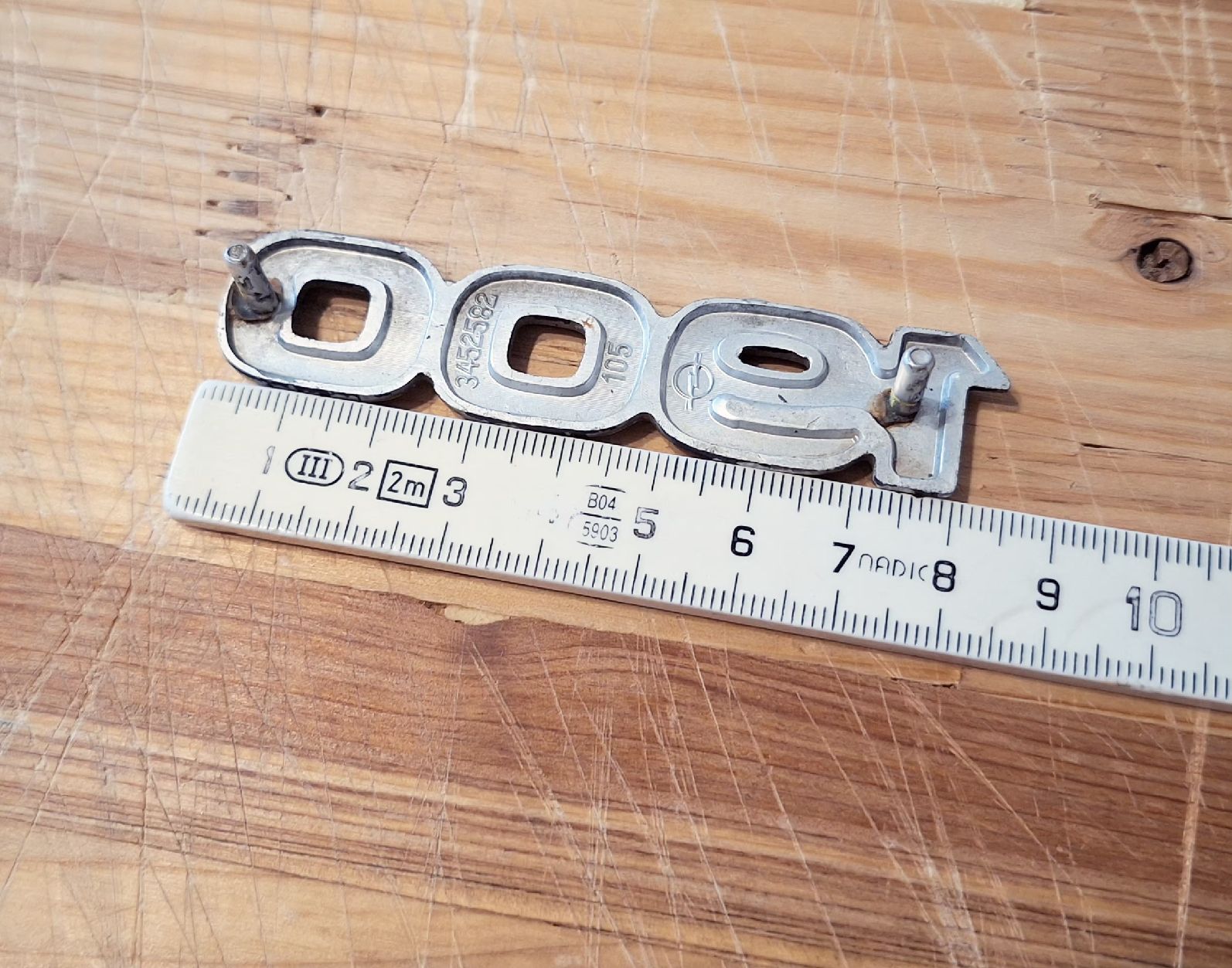 Tutti pezzi di ricambio auto: Opel Rekord ,,1900" Emblem – Usato da Triesen venduto da BLACKSHEEP75 4