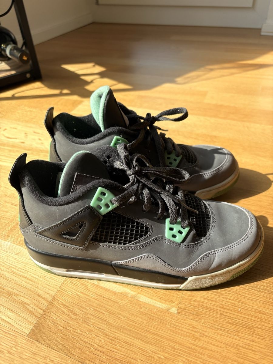 Jordan Scarpe da uomo: Air Jordan 4 Retro Green Glow – Usato da Tägerwilen venduto da nacaporu