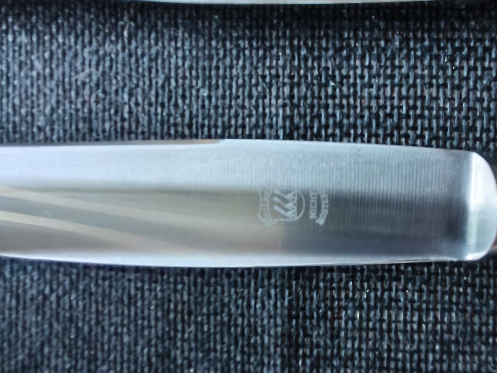 Couverts: 4 alte Silbermesser – D'occasion à Stansstad par Falcon-Crest 2