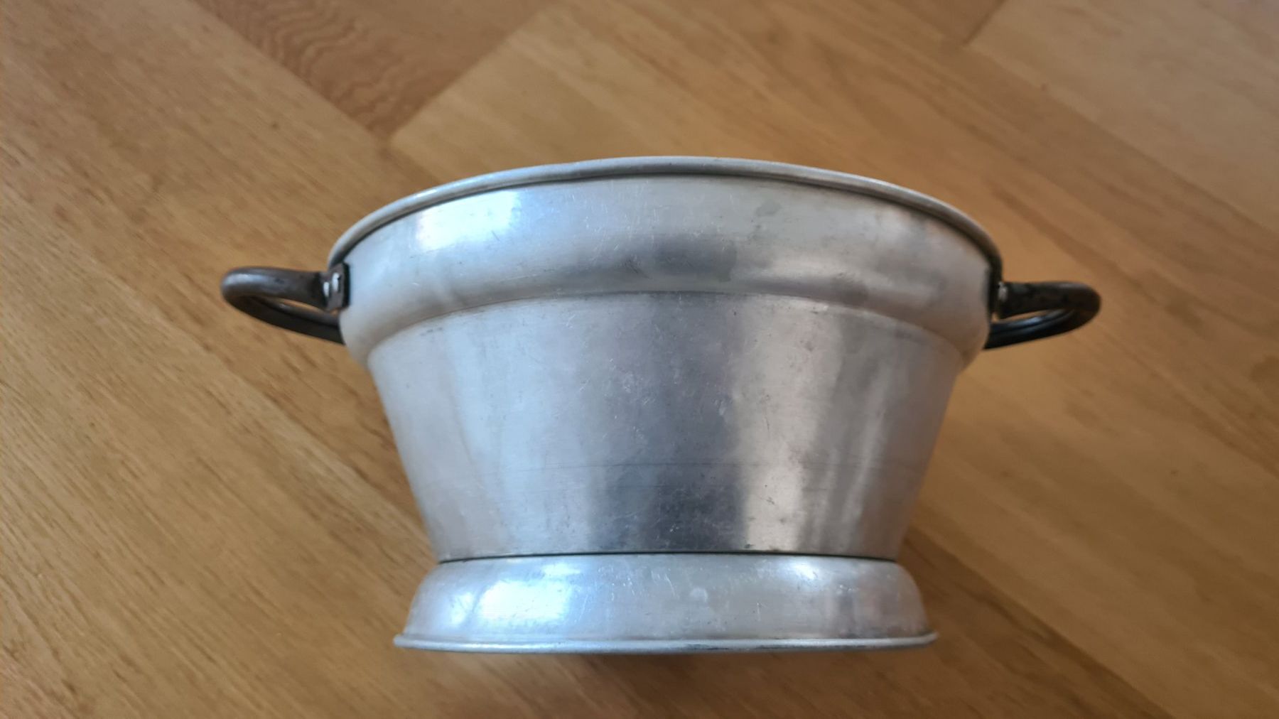 Sigg Küchengeräte: Vintage SIGG Schweiz Aluminium Küchen Sieb – Gebraucht aus Winterthur von stufaphi 2