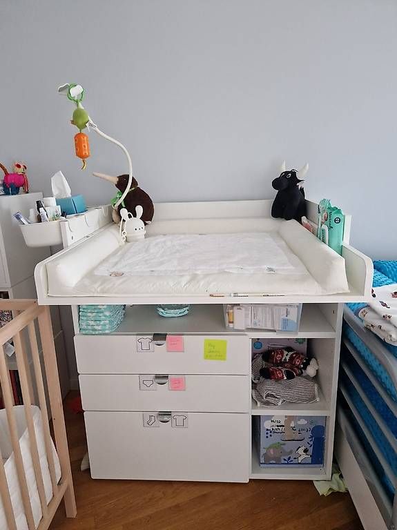 Ikea Tables à langer & accessoires: Wickeltisch Smastad Ikea white – D'occasion à Zürich par natkag 1