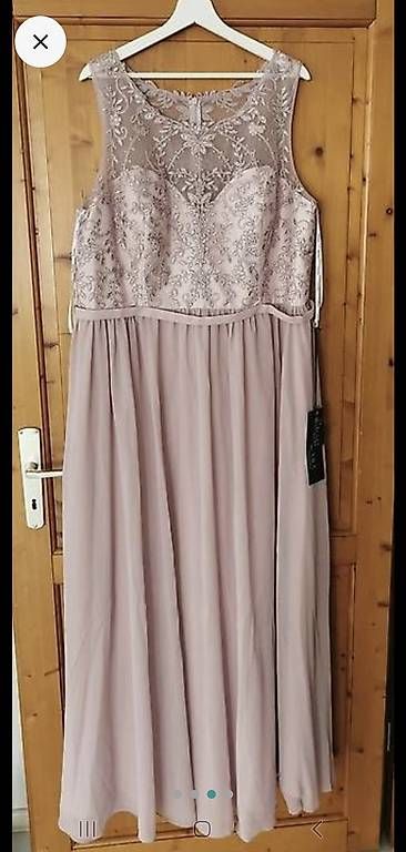Vestiti: Rosa Abendkleid Grösse 48 – Usato da Walenstadt venduto da nin_a
