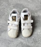 Adidas Indoorschuhe, Grösse 21