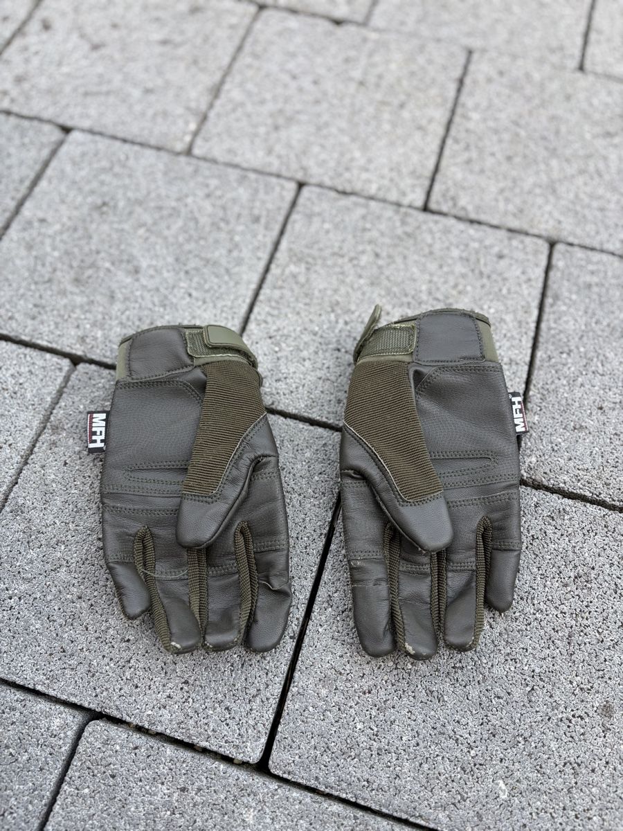 Schweizer Armee Handschuhe & Handstulpen: Handschuhe MFH Militär Grösse M gebraucht – Gebraucht aus Thalwil von Counterdude 1