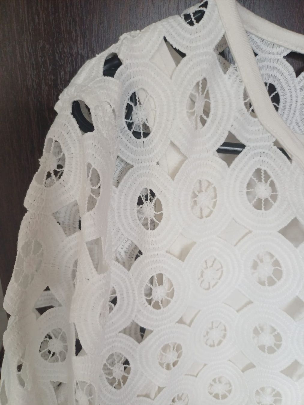 Top: Blouse en dentelle – Nuovo (secondo la descrizione) da Collonges venduto da cam_72xf 2