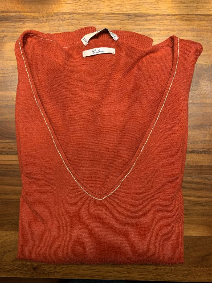 Mango Pullover & Sweatshirts: Wunderschöner Damen Pulli Cashmere. Mango Grösse M in Rot – Gebraucht aus Ostermundigen von des_t9vv 3