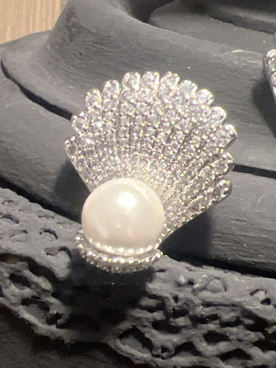 Orecchini pendenti & Orecchini a lobo: Elegante Ohrstecker Muschel Design mit Perle – Nuovo (secondo la descrizione) da Seon venduto da Sunny-Schmuck78 1