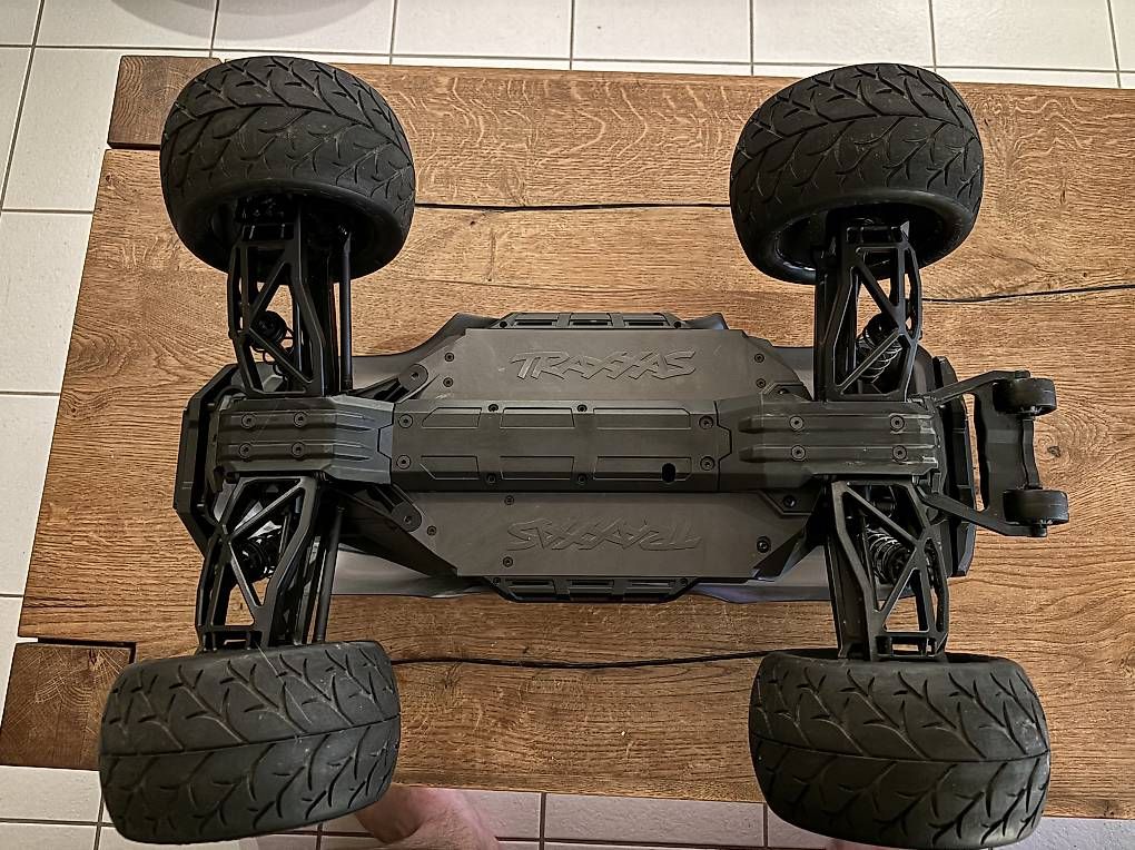 Traxxas Modellismo RC: Traxxas Maxx 6s Monster!! – Usato da Gümligen venduto da hds48 3