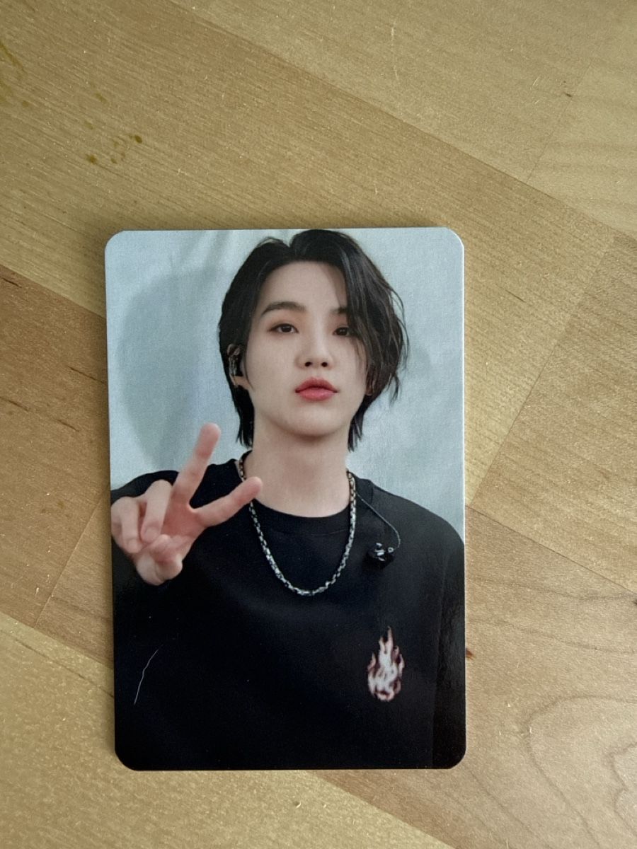 Poster & Bilder: Photocard suga dei bts – Neu (gemäss Beschreibung) aus Castel San Pietro von val_rm7