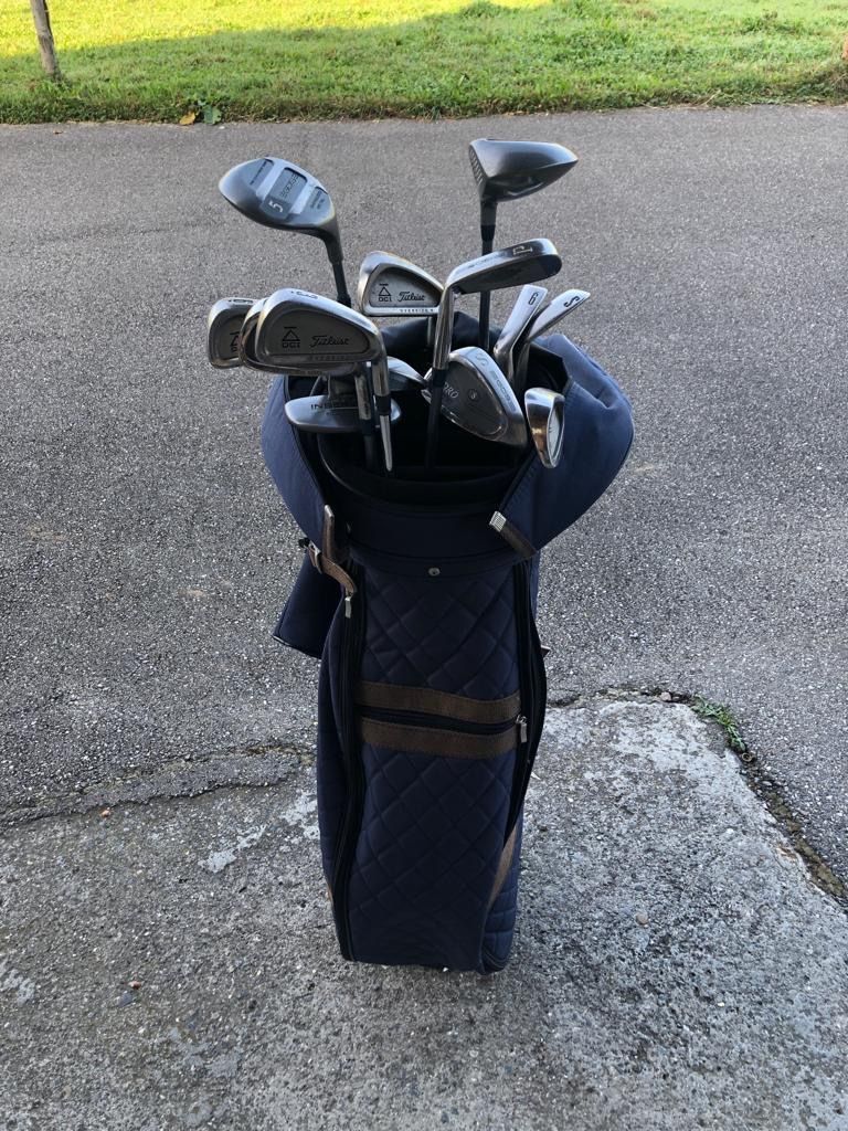 Schläger & Sets: Golftasche und Golfschläger – Gebraucht aus Knonau von