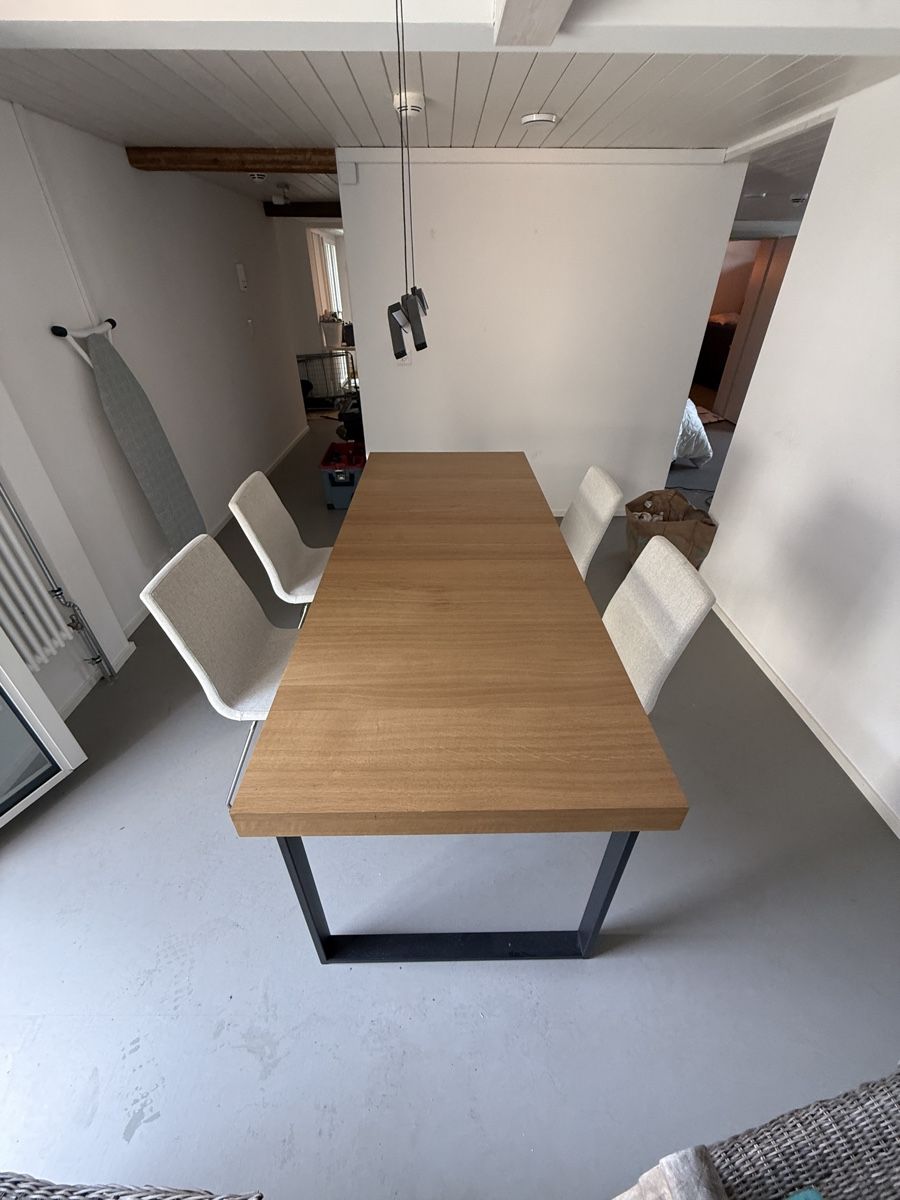 Ikea Set di tavolo e panche: IKEA Esstisch mit 4 Stühlen und Lampe – Usato da Luzern venduto da cap_pv8l 3
