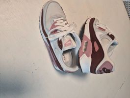 Baskets Nike Air Max 90 blanc rose bordeaux occasion