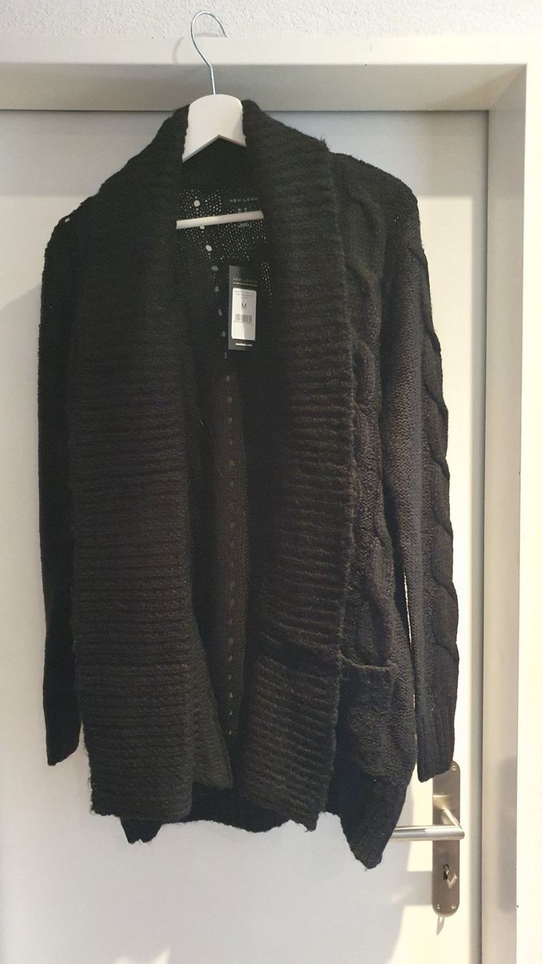 Giacche: Strickjacke / Cardigan M – Nuovo (secondo la descrizione) da Niederbuchsiten venduto da klengyel