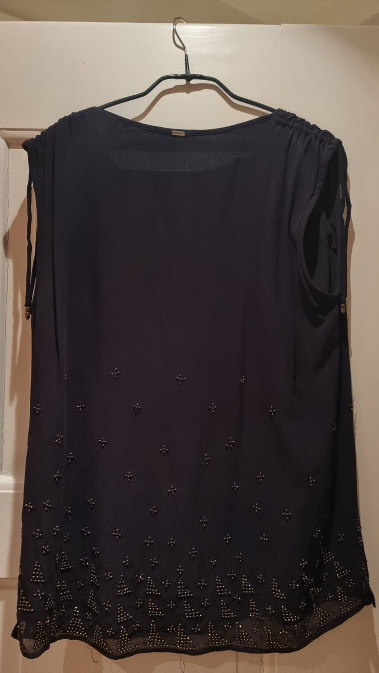 IKKS Top: IKKS Top, schick, schwarz, mit Steinchen, Gr.38 – Usato da Basel venduto da abalou98_secondhand 3