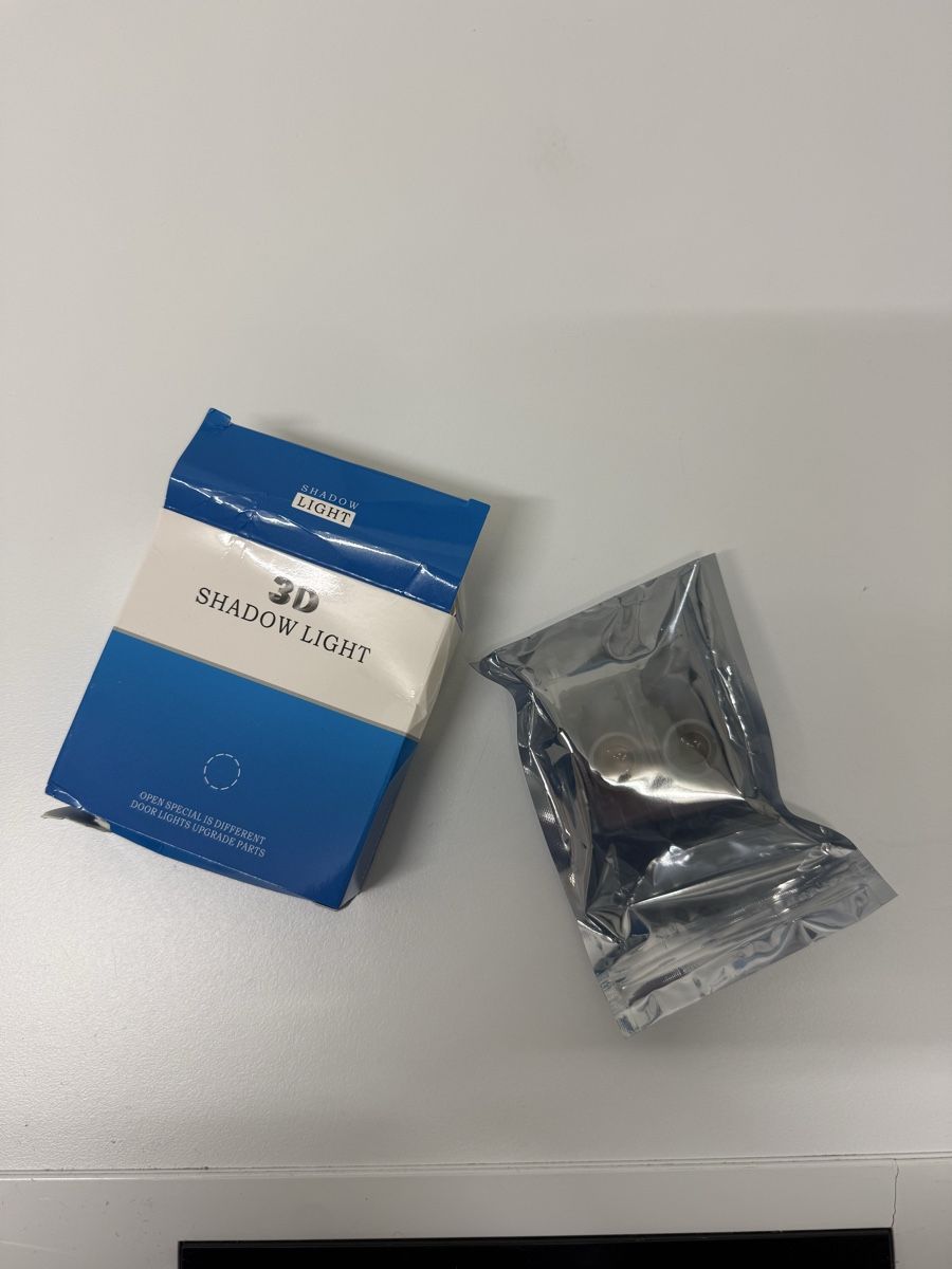 BMW Tutti pezzi di ricambio auto: Proiettore led portiera BMW – Nuovo e nell'imballaggio originale da Magliaso venduto da abr_h9tq 2