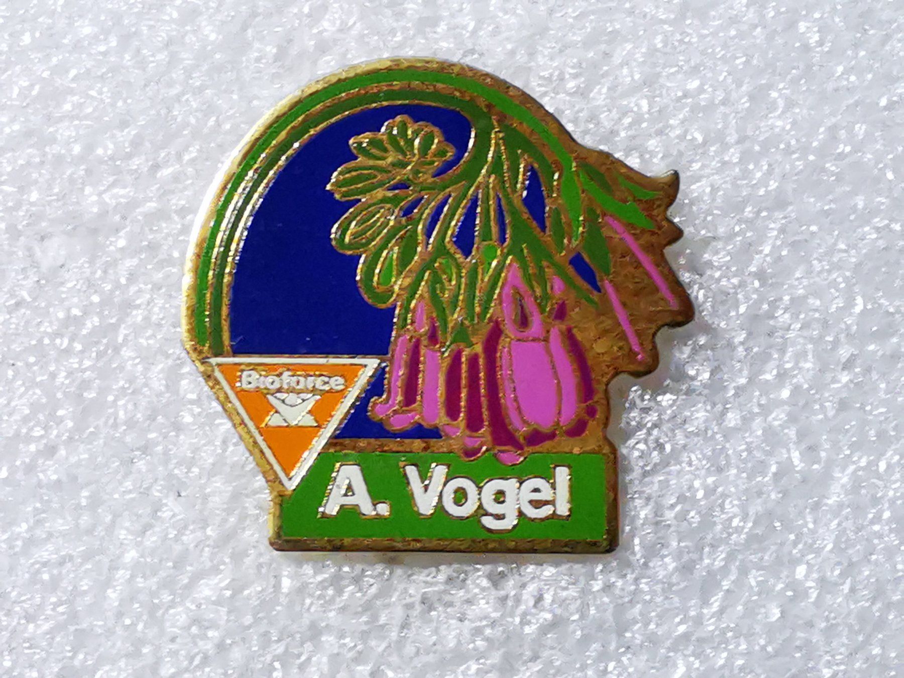 Placchette & Badge: Ansteckpin 44: A. Vogel – Usato da Oppligen venduto da Pin-Fall-Shop