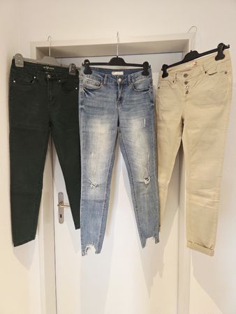 Hosen gr. S,  2 Paare