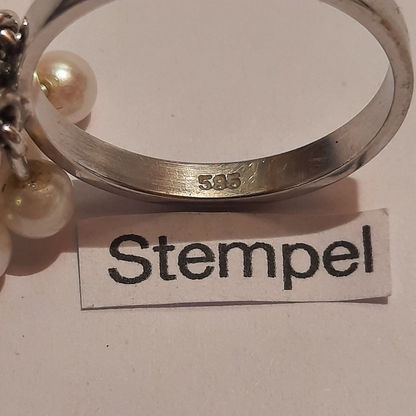 Anelli: Eleganter Weissgoldring mit Süsswasserperlen – Usato da Unterägeri venduto da Altgoldschmuck 6