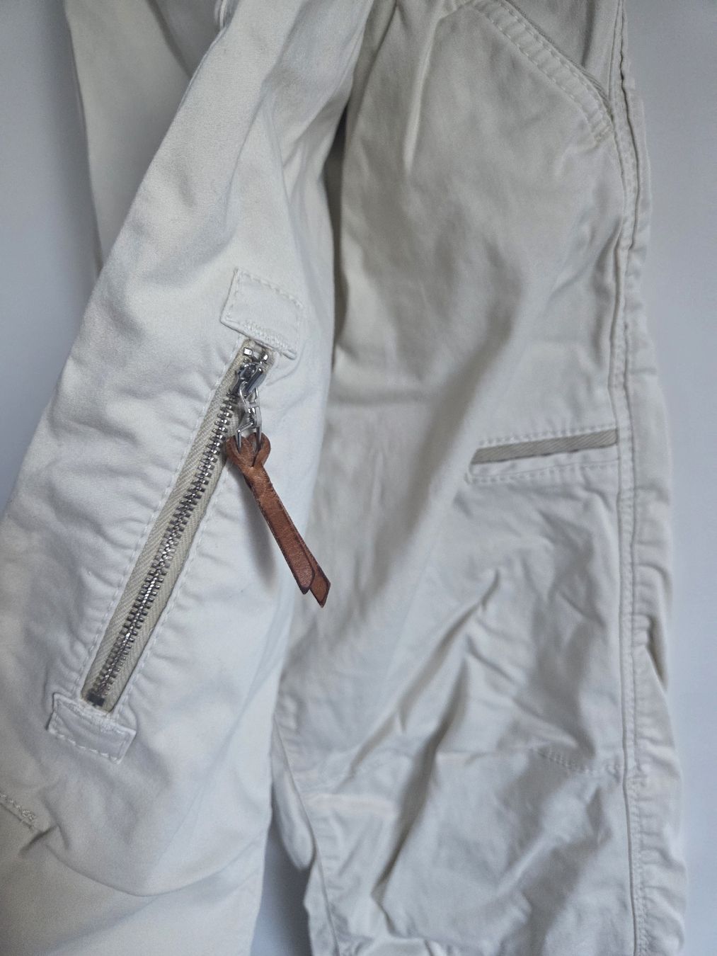 Pantaloni: Pantalon cargo MAC beige, T 38 – Usato da Fey venduto da foudresse 5