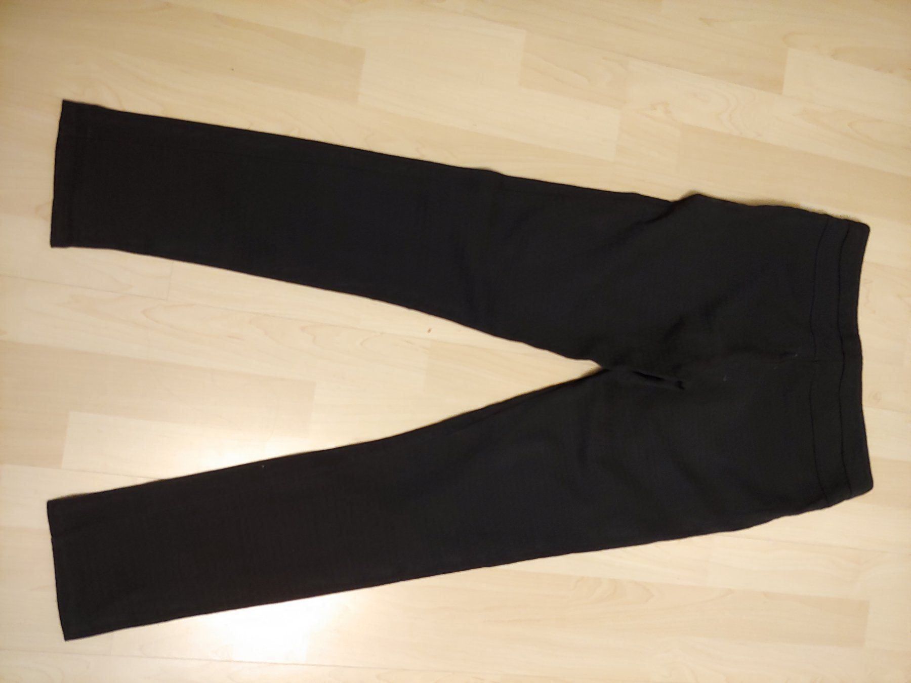 Promod Pantaloni: Schwarze Stoffhose von Promod, Gr. 36 – Usato da Suhr venduto da andreas_2008 2