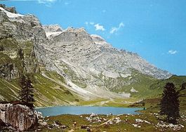 BRAUNWALD Oberblegisee mit Glärnischkette