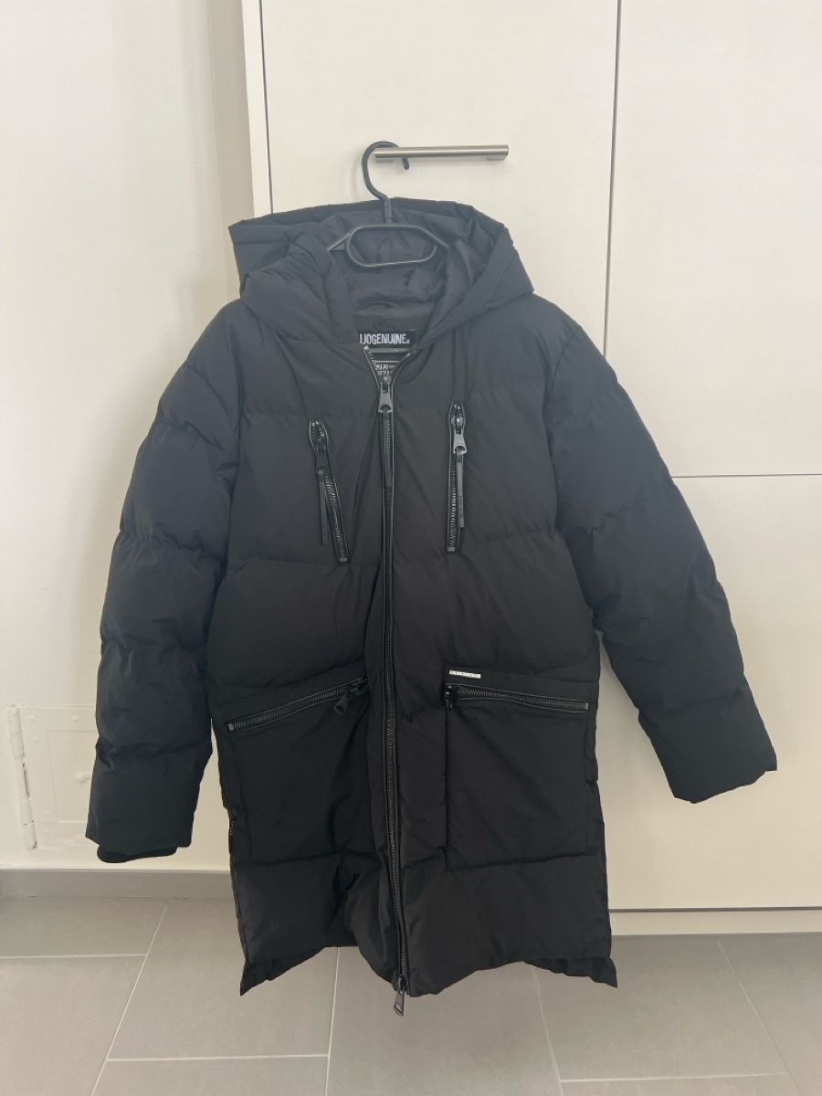Khujo Giacche: Schwarze Winterjacke von Khujo – Usato da Seewis-Schmitten venduto da Andrea_1994