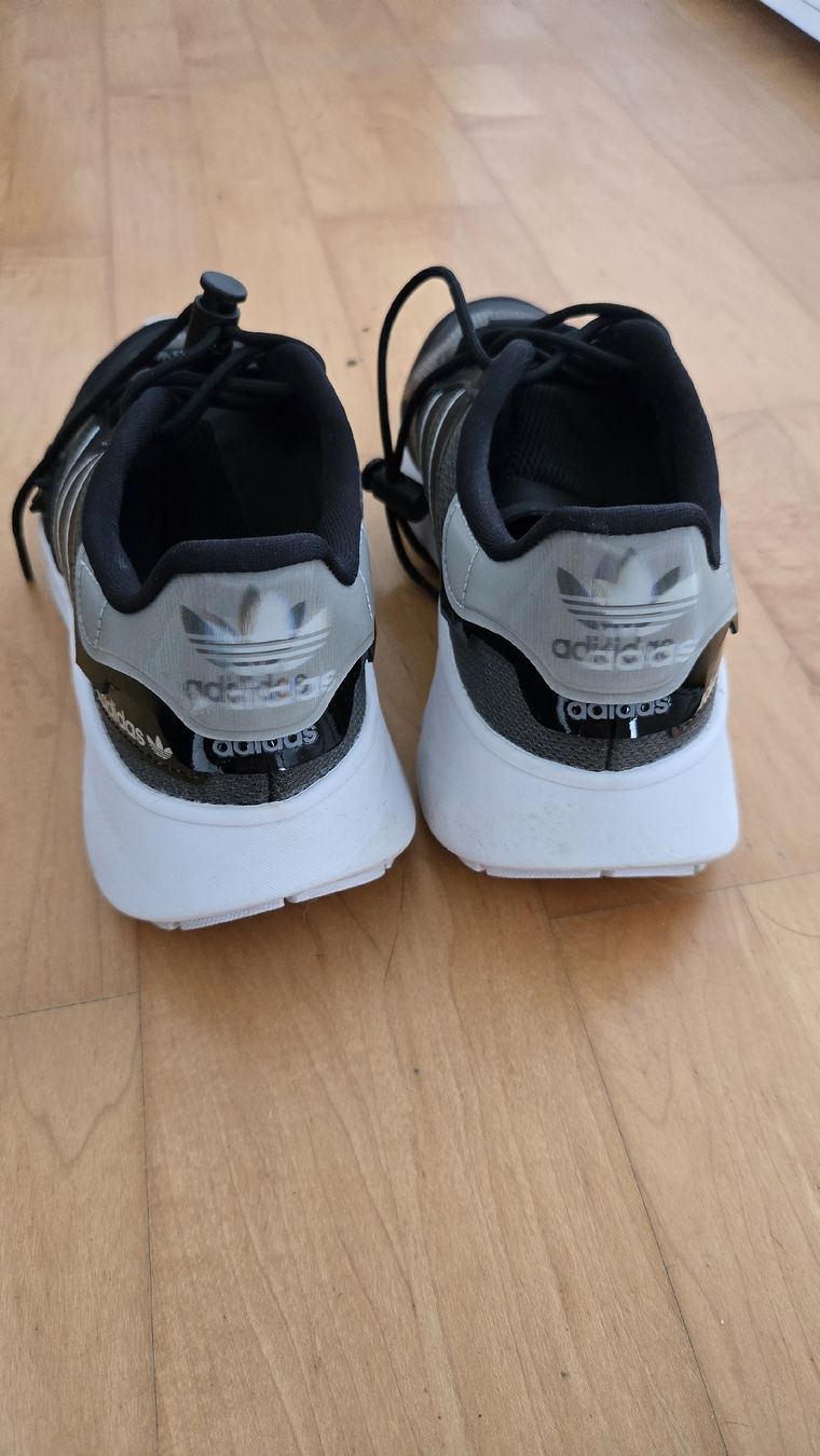 Adidas Chaussures hommes: Adidas Schuh Gr.41 1/3 – D'occasion à Schötz par Nico040 4
