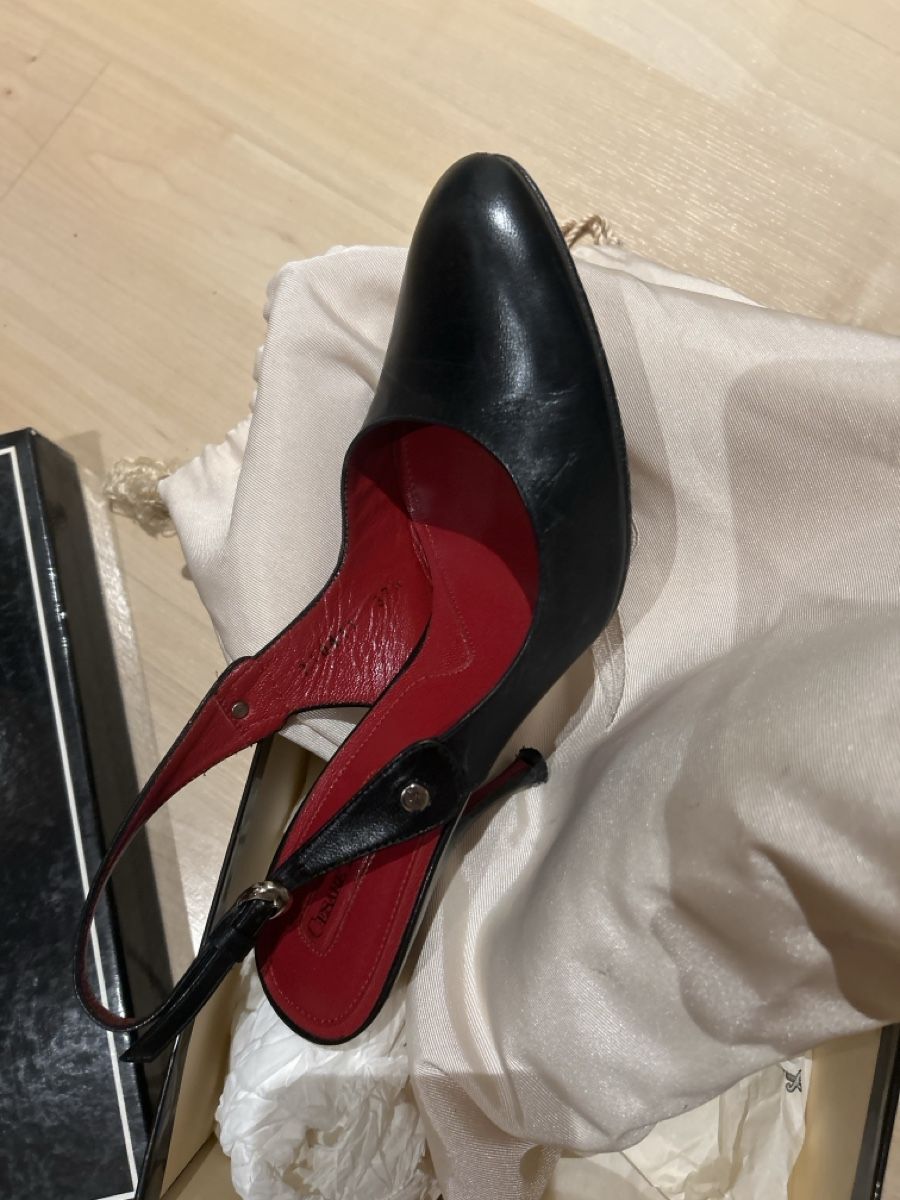 Scarpe da donna: Cesare Paciotti, 37.5 – Usato da Bolligen venduto da saraiaia 2